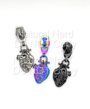 Load image into Gallery viewer, Anatomical Heart Zipper Pull