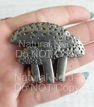 Load image into Gallery viewer, Aminata Mushroom Magnetic Snap