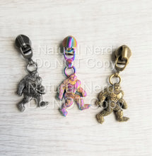 Load image into Gallery viewer, Bigfoot Zipper Pull
