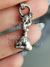 Load image into Gallery viewer, Sultry Fae Zipper Pull