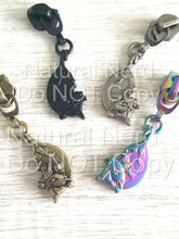 Load image into Gallery viewer, Opossum Pull