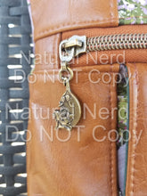 Load image into Gallery viewer, Opossum Pull