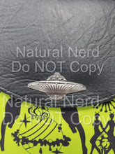 Load image into Gallery viewer, UFO Magnet