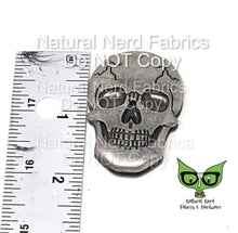 Load image into Gallery viewer, Full Skull Magnetic Snap