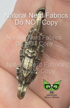 Load image into Gallery viewer, Demon/Krampus Zipper Pull