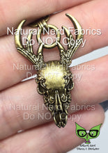 Load image into Gallery viewer, Filigree Stag Skull