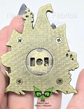 Load image into Gallery viewer, Witch's Cottage Magnetic Snap