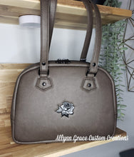 Load image into Gallery viewer, Rose Magnetic Snap