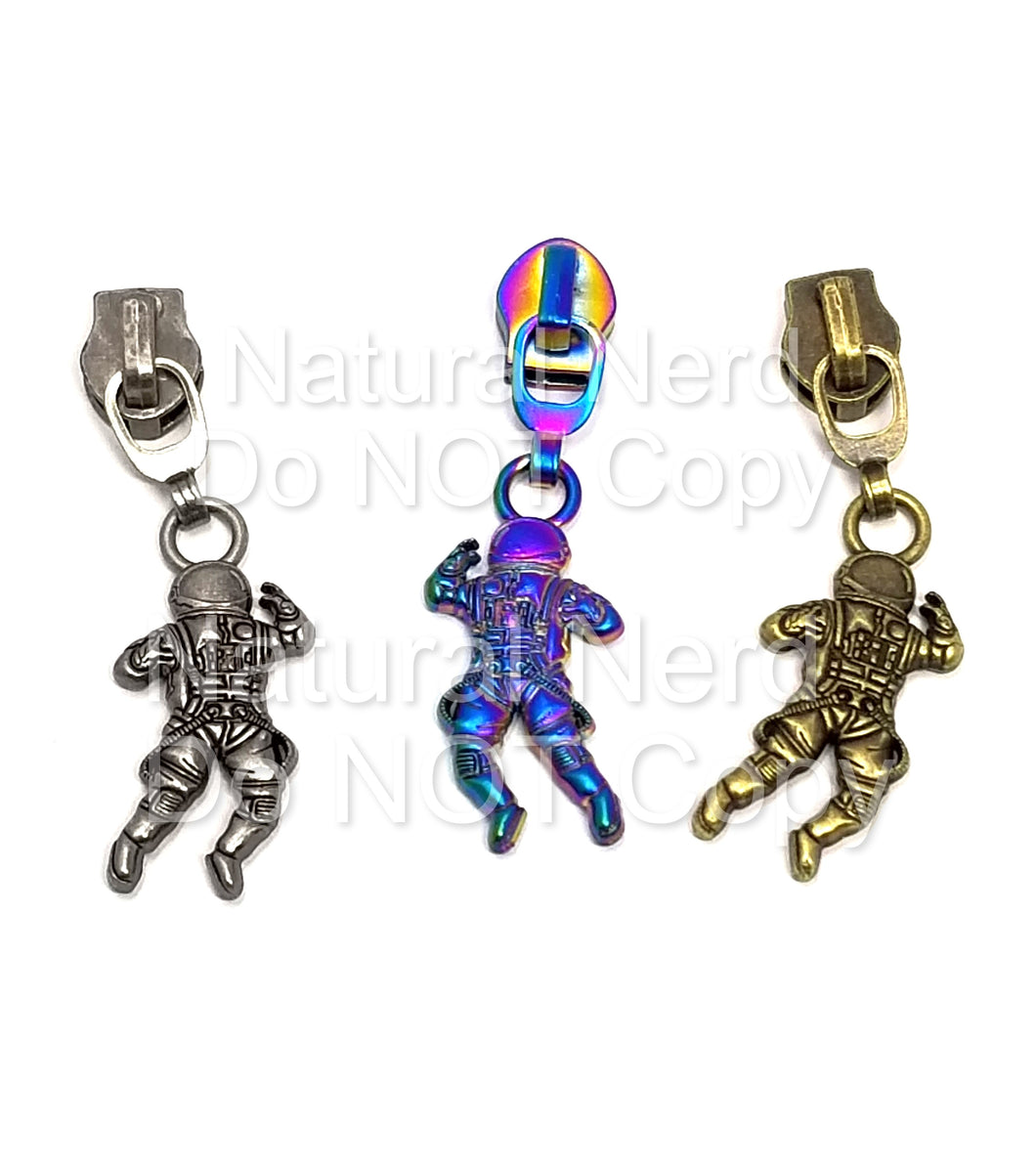 Astronaut Pull