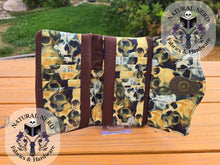 Load image into Gallery viewer, Skull Embossed Leather Wallet
