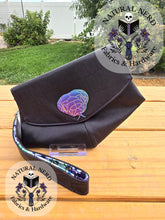 Load image into Gallery viewer, Leather Snake Wristlet
