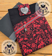 Load image into Gallery viewer, Spider Lover Book Sleeve
