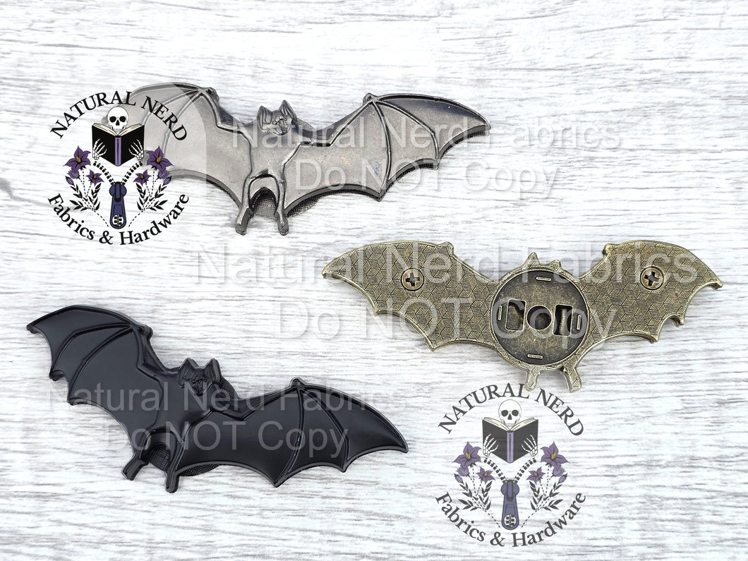 Vampire Bat Magnetic Snap