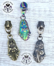 Load image into Gallery viewer, Plant Ghost Zipper Pull
