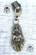 Load image into Gallery viewer, Plant Ghost Zipper Pull
