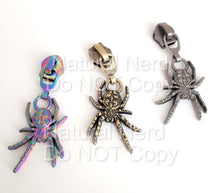 Load image into Gallery viewer, Orb Weaver Spider Zipper Pull
